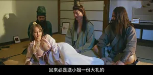 Những phụ nữ trưởng thành và những quý cô giàu có đến SPA để thỏa mãn cơn khát của họ
