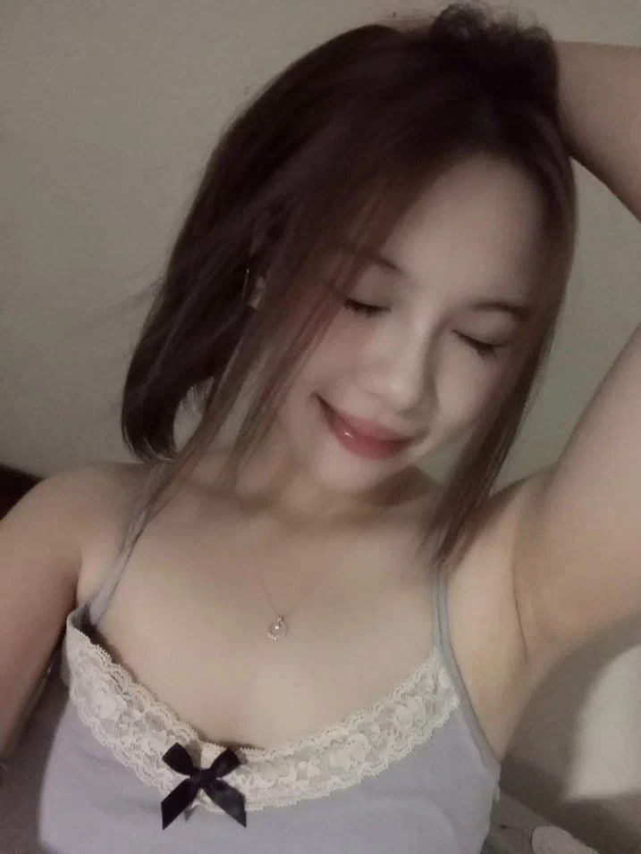 đi mua nhà, gặp phải nữ môi giới háo dâm