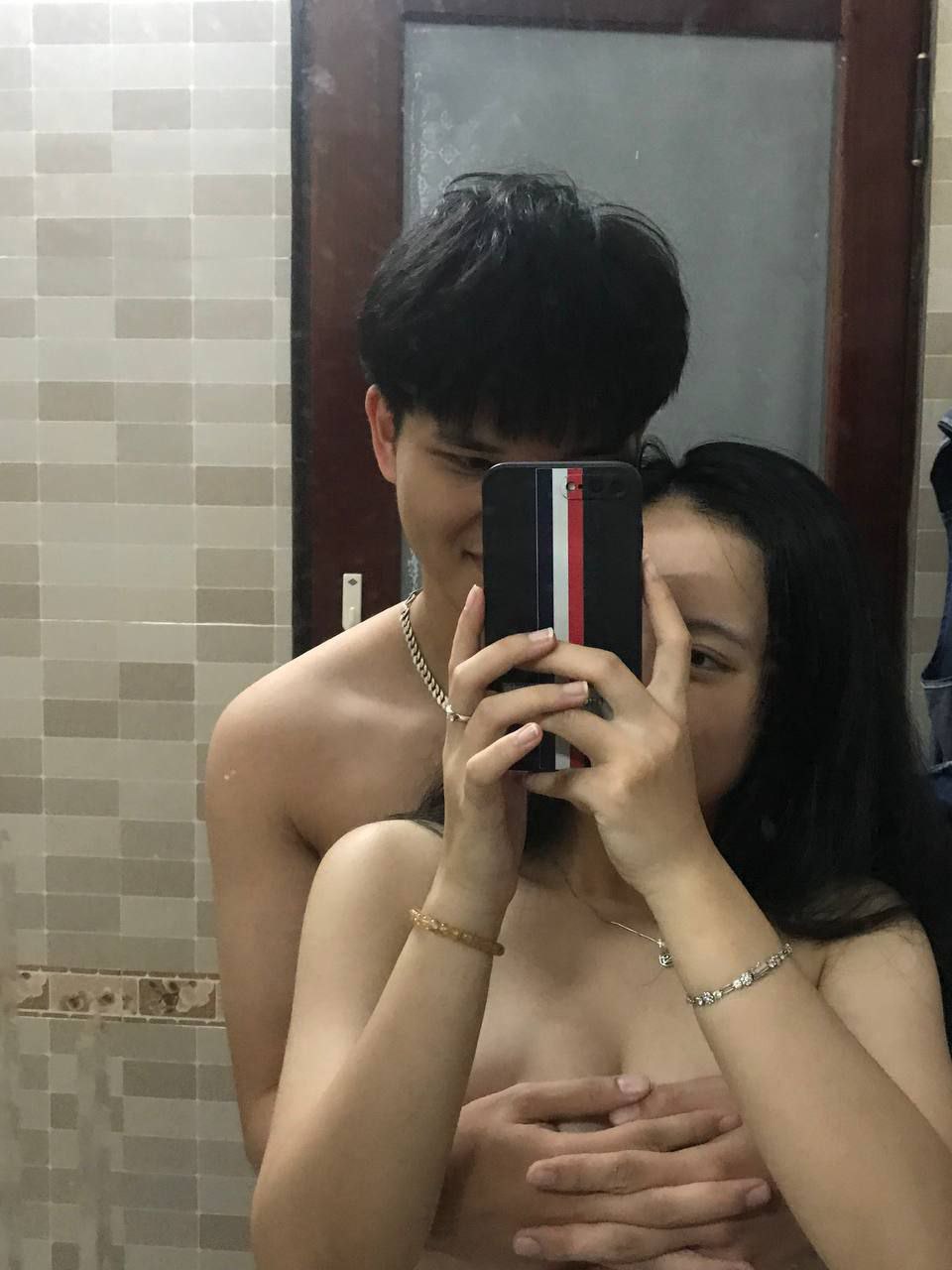 Băng đảng 91C thoát khỏi lưới và võ sư trở lại đấu trường. Người lái xe cũ là người giỏi nhất. ❤️Anh ta có khuôn mặt lạnh lùng và dễ thương, nhưng lại vô cùng tàn nhẫn và không thương tiếc...